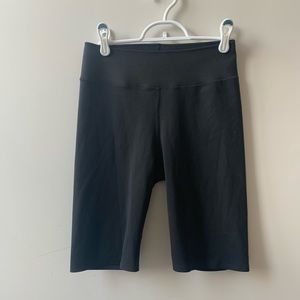 Uniqlo Airism Bike shorts